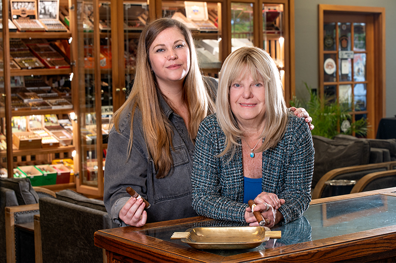 Squire Cigars's Kim and Linda Squires | Photo by Julie Hughes