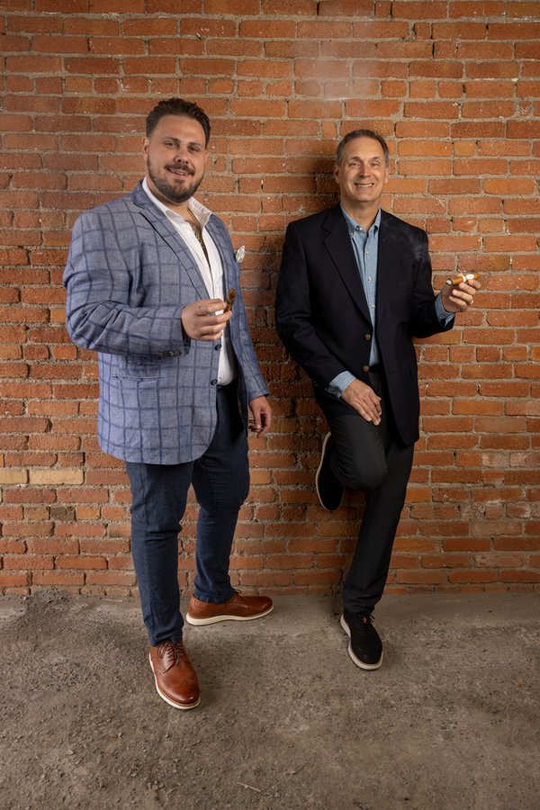 Rocky's Cigars | Mike Glynn and Carlo Tamila, Ph: Rick Policastro