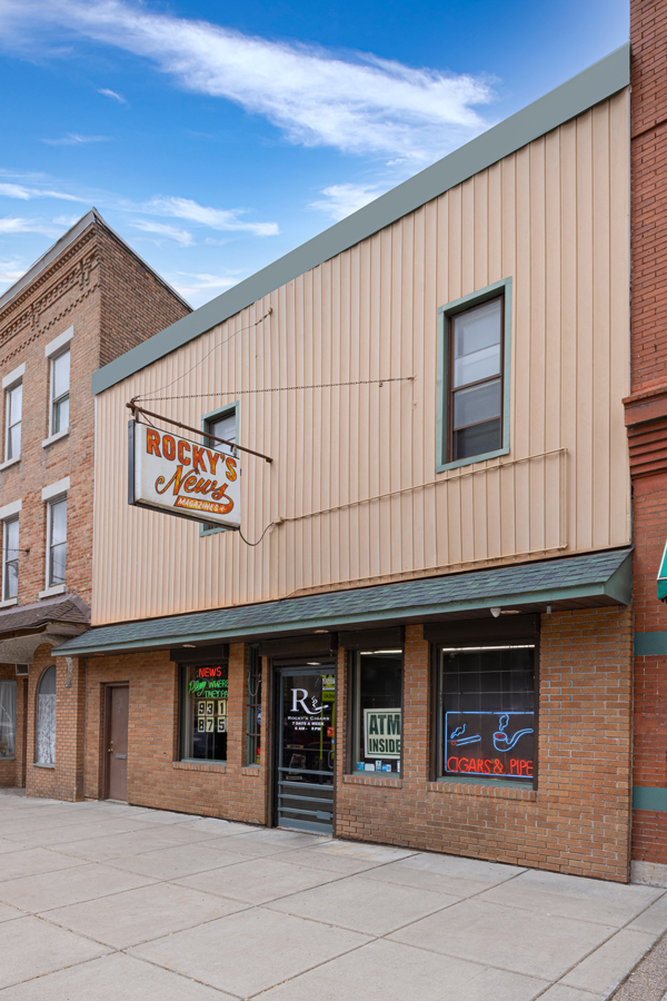 Rocky's Cigars | Ph: Rick Policastro