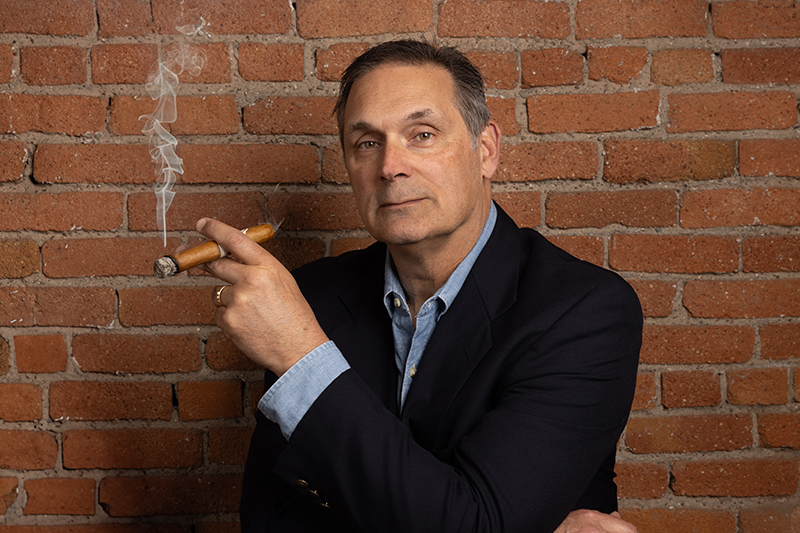 Rocky's Cigars | Mike Glynn, Ph: Rick Policastro