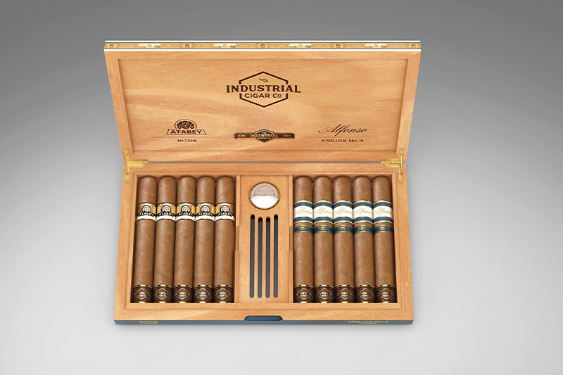 United Cigars | Selected Tobacco Collector's Edition Humidor