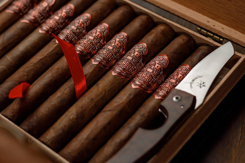 Adventura Cigars | Llorona Toro