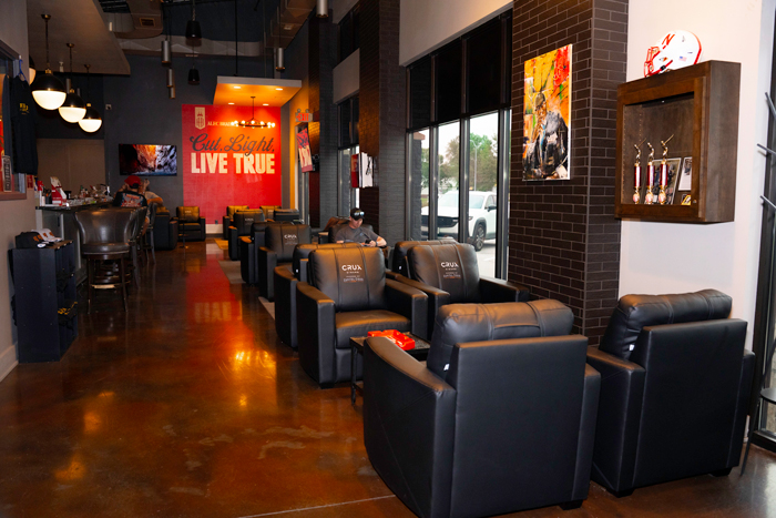 Capital Cigar Lounge | Photography by Kaleb Duncan Photography